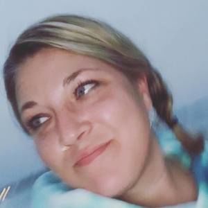 Meet your Posher, Leah